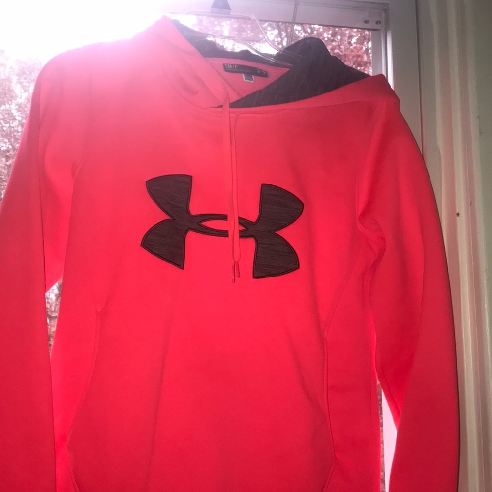 Pink Under Armour sweatshirt